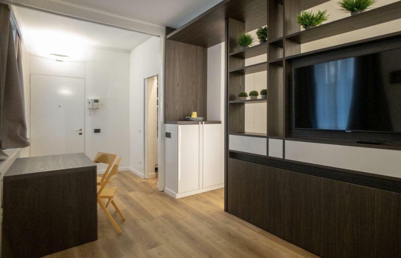 Madonnina Apartment Мілан Екстер'єр фото
